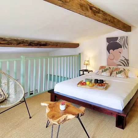 Uncourtsejour - La Rome Francaise Nîmes