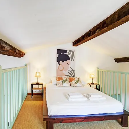 Uncourtsejour - La Rome Francaise Nîmes