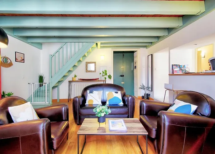 Uncourtsejour - La Rome Francaise *